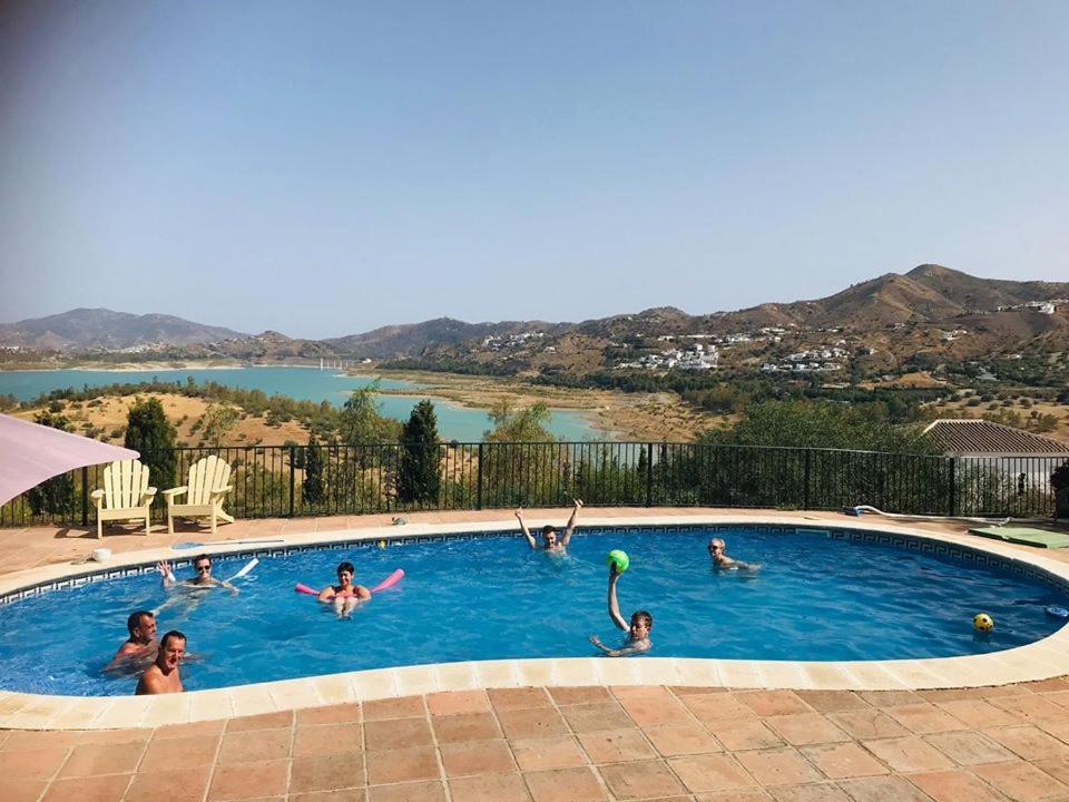 Casa Nuestro Sueno Bed & Breakfast Vinuela Bagian luar foto