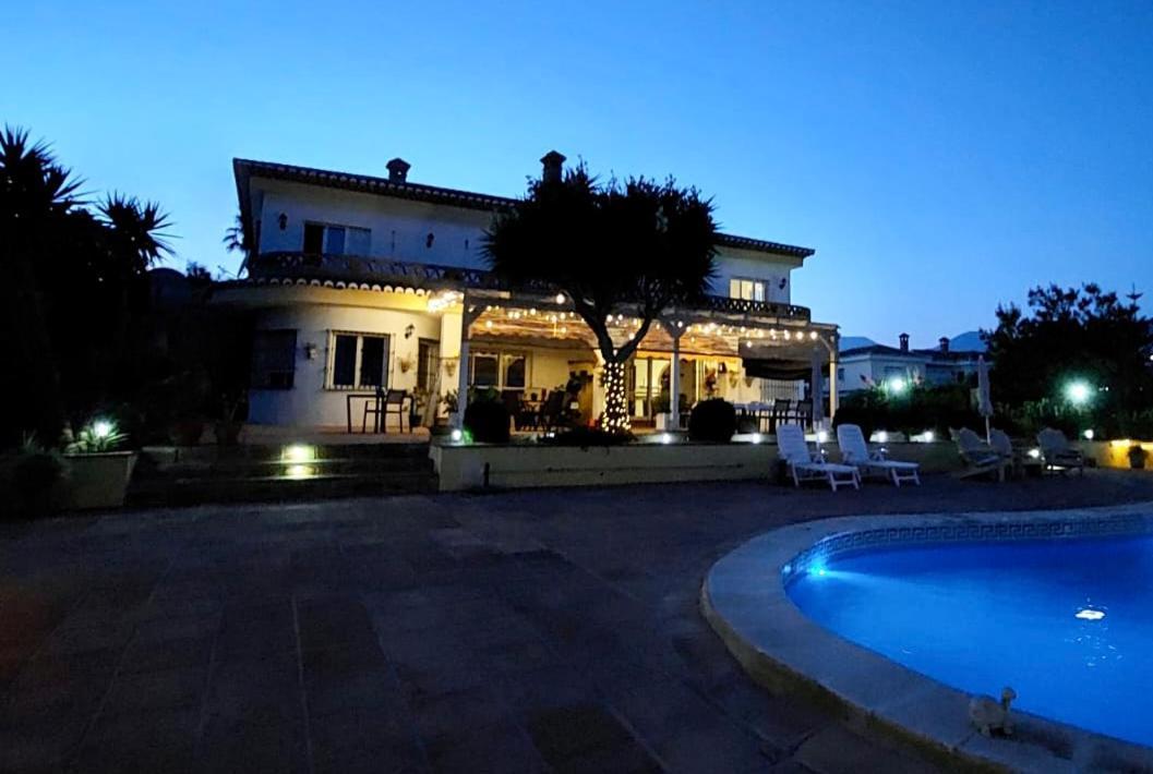 Casa Nuestro Sueno Bed & Breakfast Vinuela Bagian luar foto